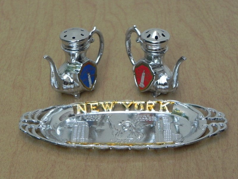 I Like Mike's Mid Century Modern Accessories NY Souvenir Vintage Salt & Pepper Set - Silvertone Metal with Blue & Red