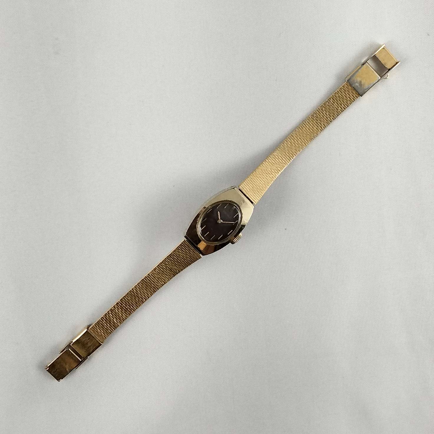 Seiko Women s Petite Watch Wind Up Brown Oval Dial Gold Tone Mesh S I Like Mikes Mid Century Modern