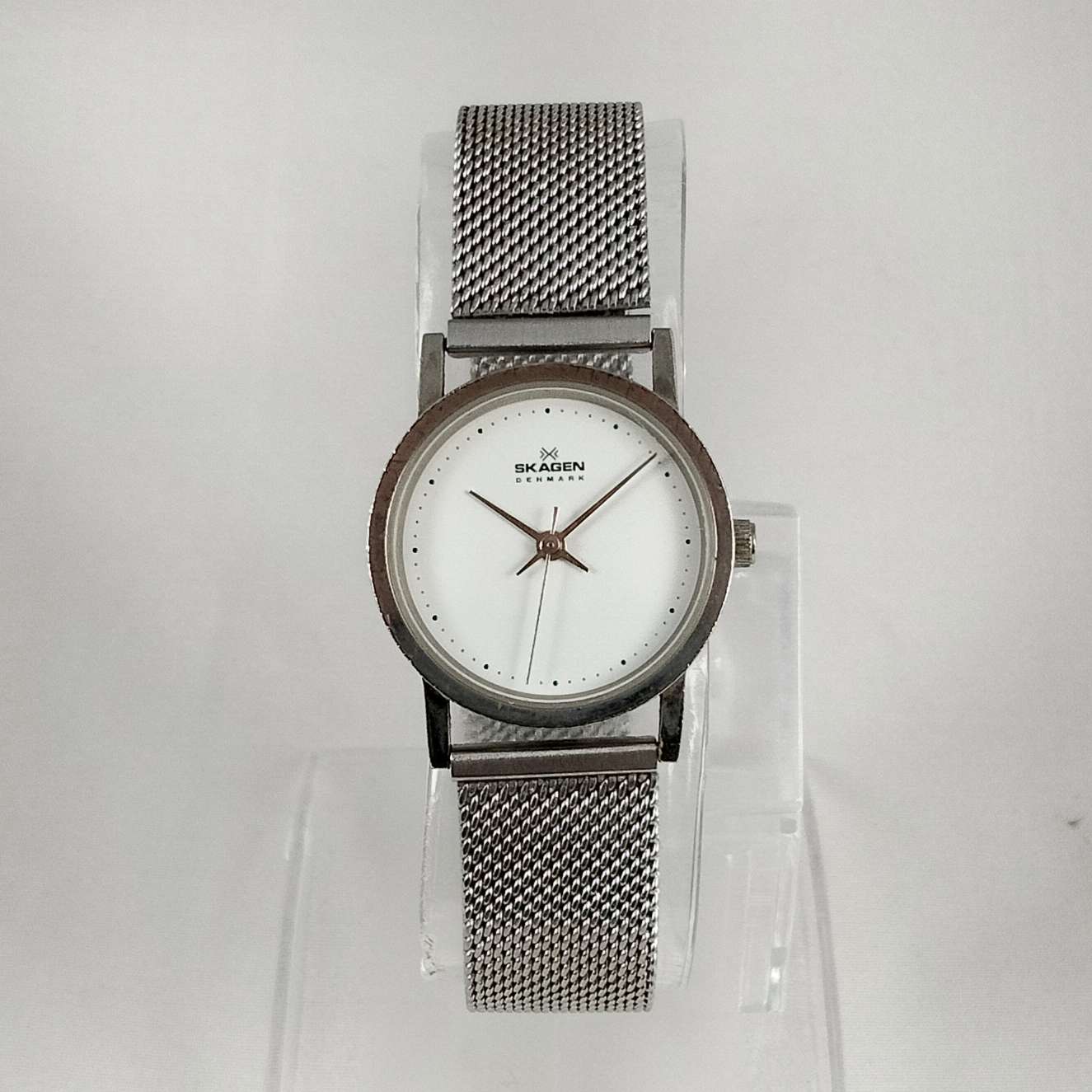 Skagen Unisex Watch, Dot Hour Markers, Mesh Strap