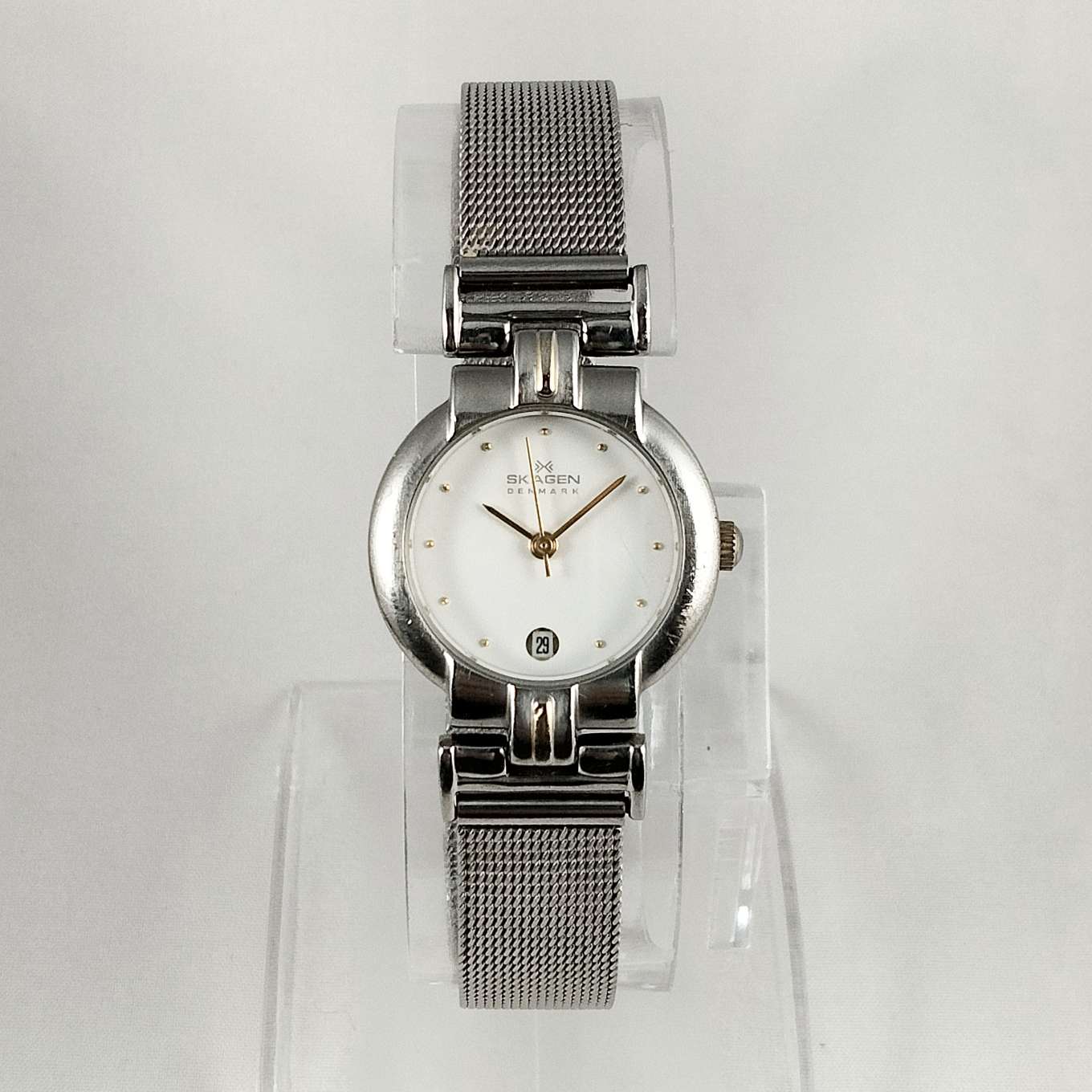 Skagen Round Silver Tone Watch, Gold Tone Hour Markers and Hands, Mesh Strap Mixed Metals