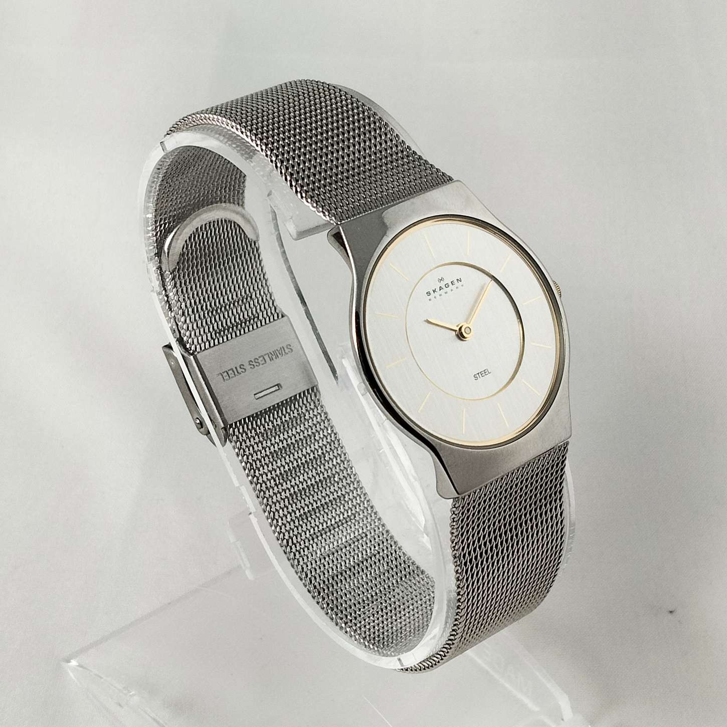 Skagen Unisex Watch, Gold Tone Details, Mesh Strap