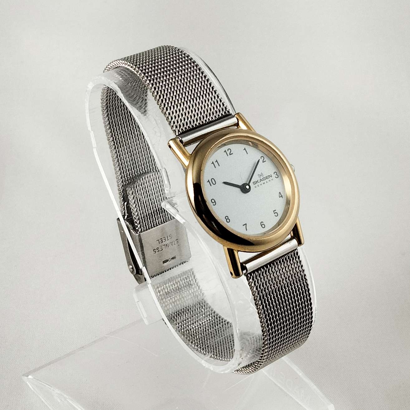 Skagen Unisex Watch, Gold Tone Bezel, Mesh Strap