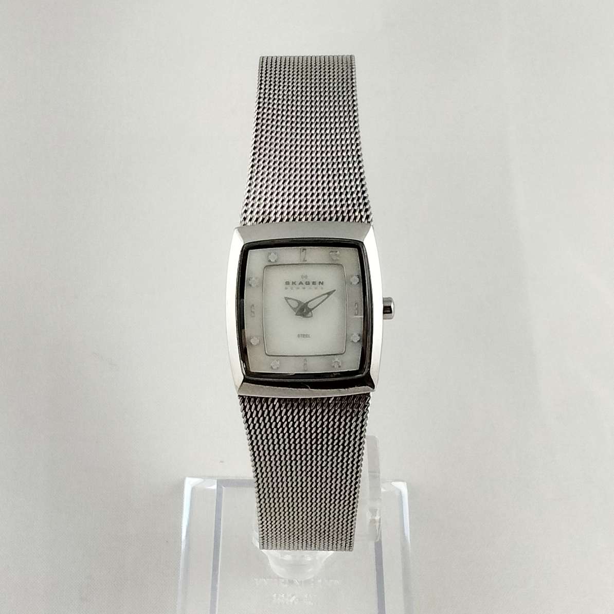 Skagen Women's Watch, Mother of Pearl Dial, Jewel Details, Mesh Strap