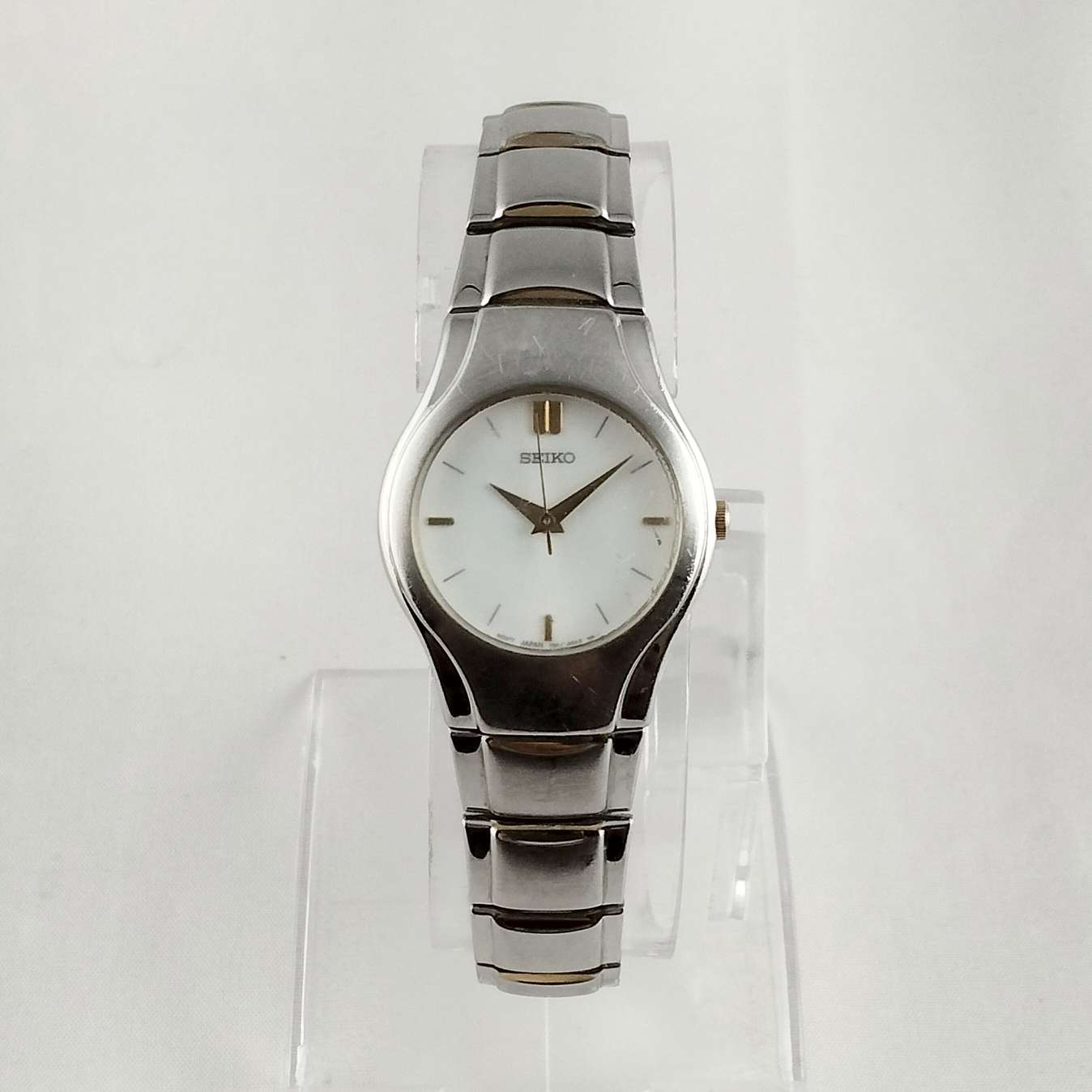 Seiko Unisex Watch, Gold Tone Details, Bracelet Strap