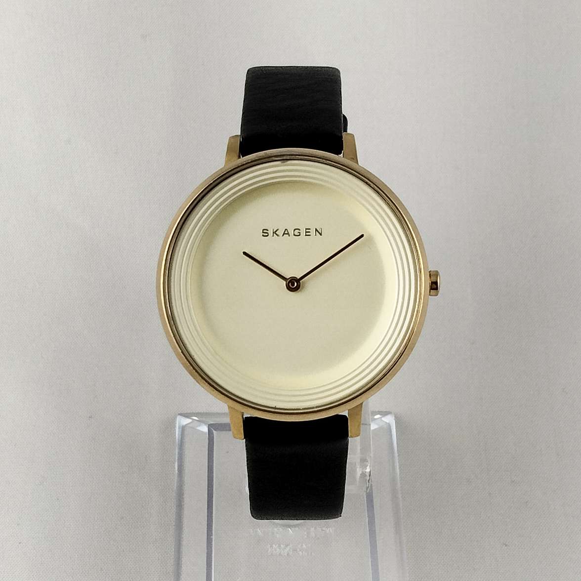 Skagen Unisex Oversize Watch, Ivory Dial, Gold Tone Details, Genuine Leather Strap