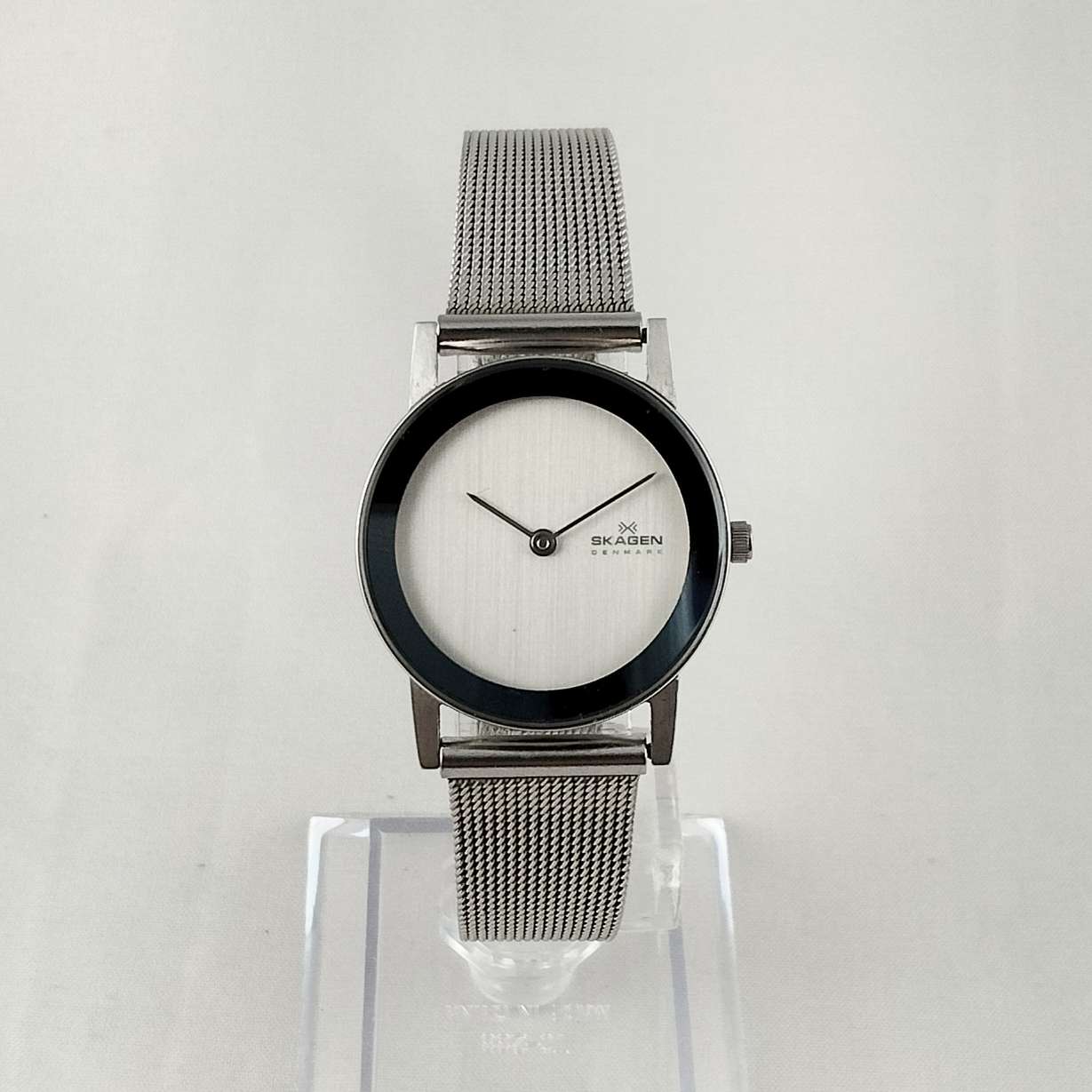 Skagen Unisex Watch, Minimalist Design, Mesh Strap