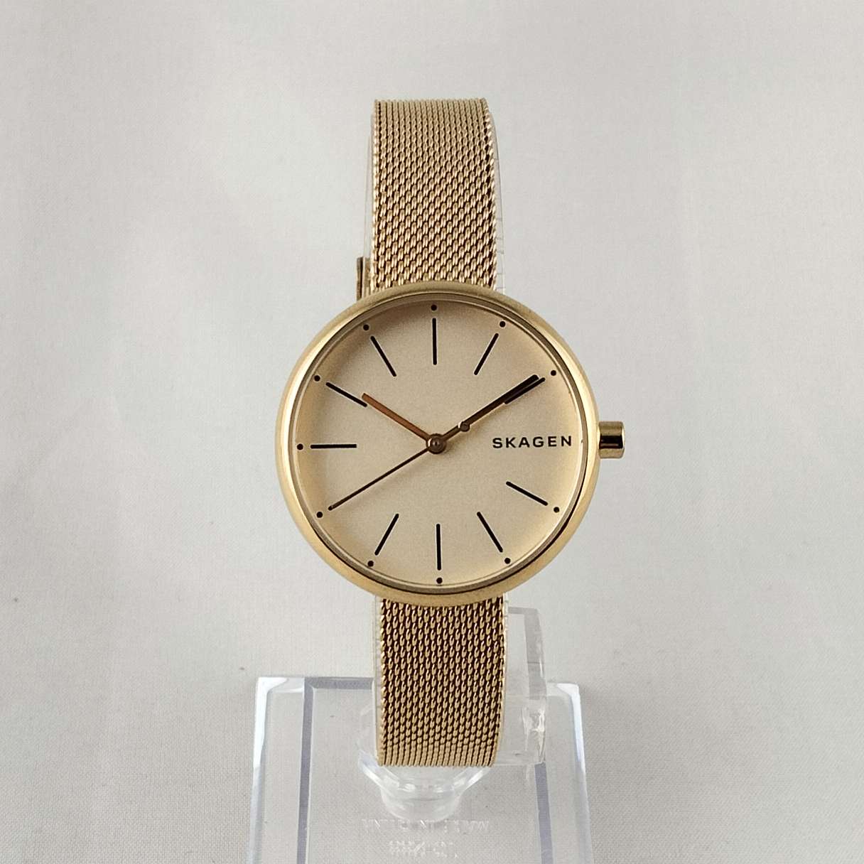 Skagen Unisex Gold Tone Watch, Bold Face and Thin Mesh Strap