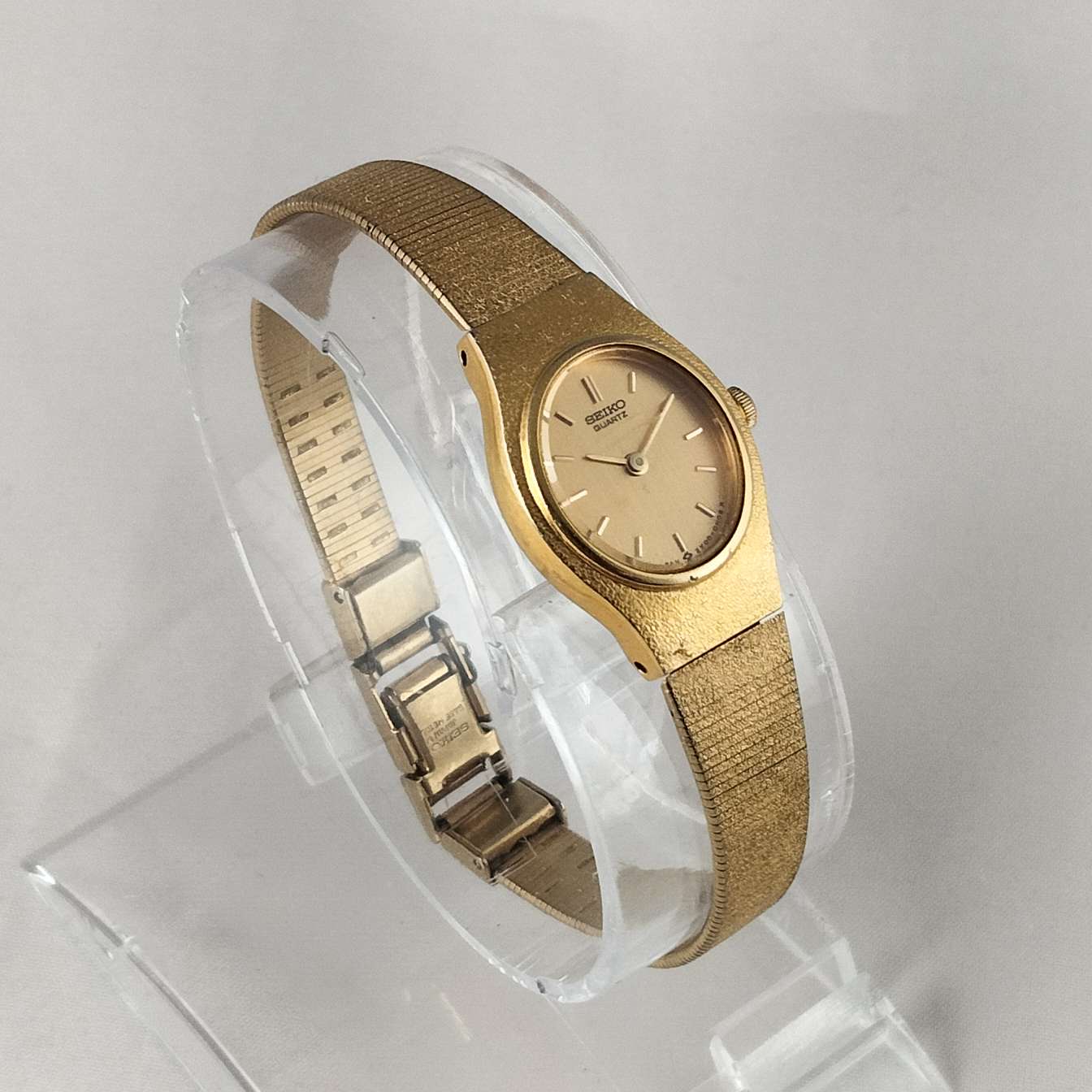 Seiko Petite Watch, Gold Tone Details, Oval Dial, Link Strap