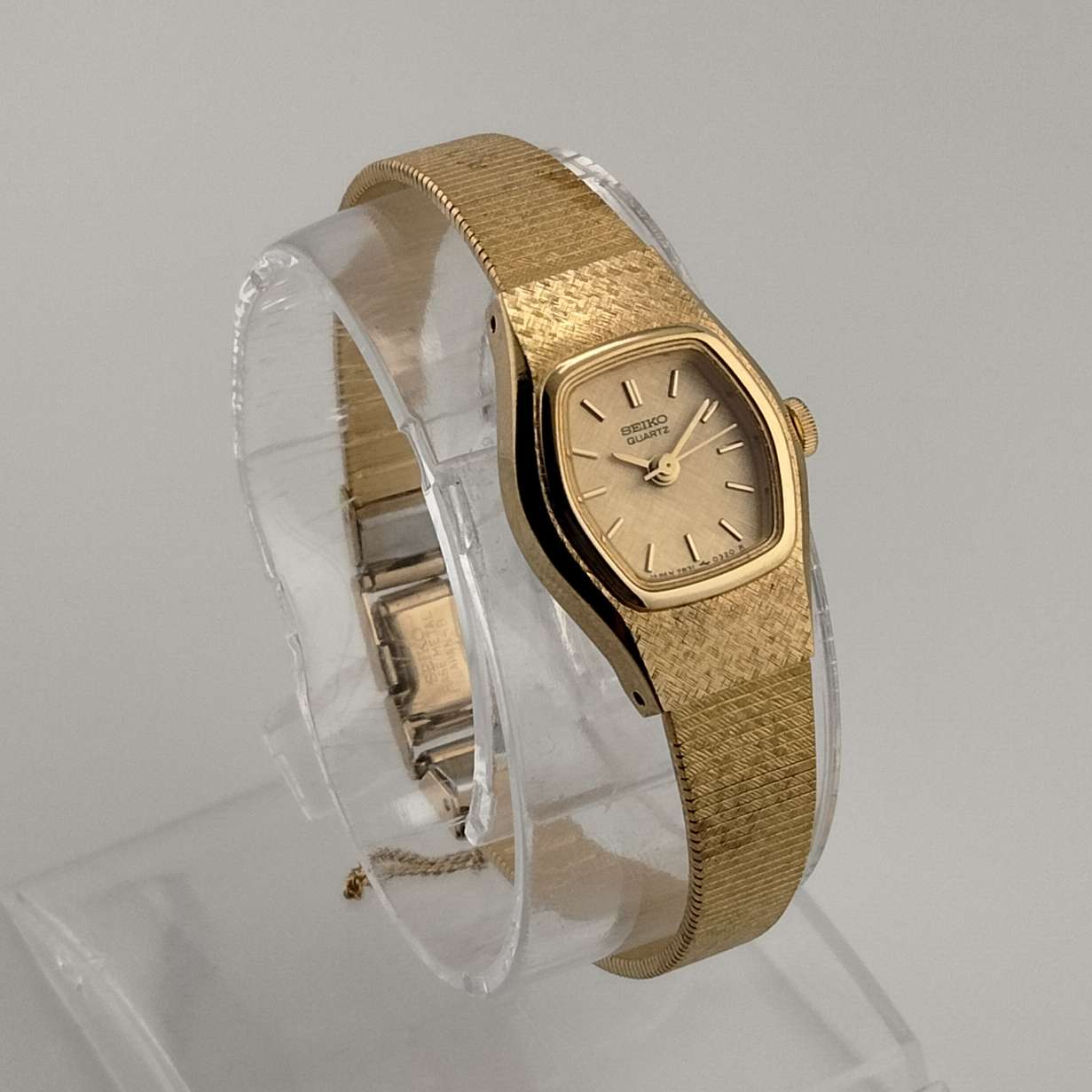 Seiko Women s Petite Gold Tone Watch Small Hexagon Dial Bracelet Str I Like Mikes Mid Century Modern