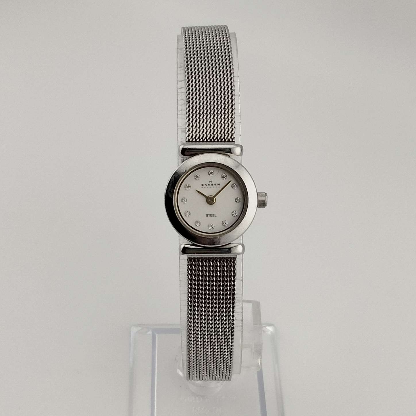 Skagen Round Petite Silver Tone Watch, Jewel Details, Adjustable Mesh Strap