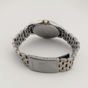 Citizen Large Men's Silver Tone Watch, Gold Tone Details, Date and Day, Bracelet Strap