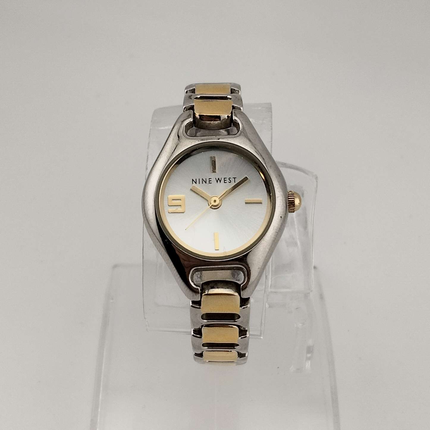 Nine West Women's Mixed Metal Tone Watch, Minimal Circular Dial, Link Strap