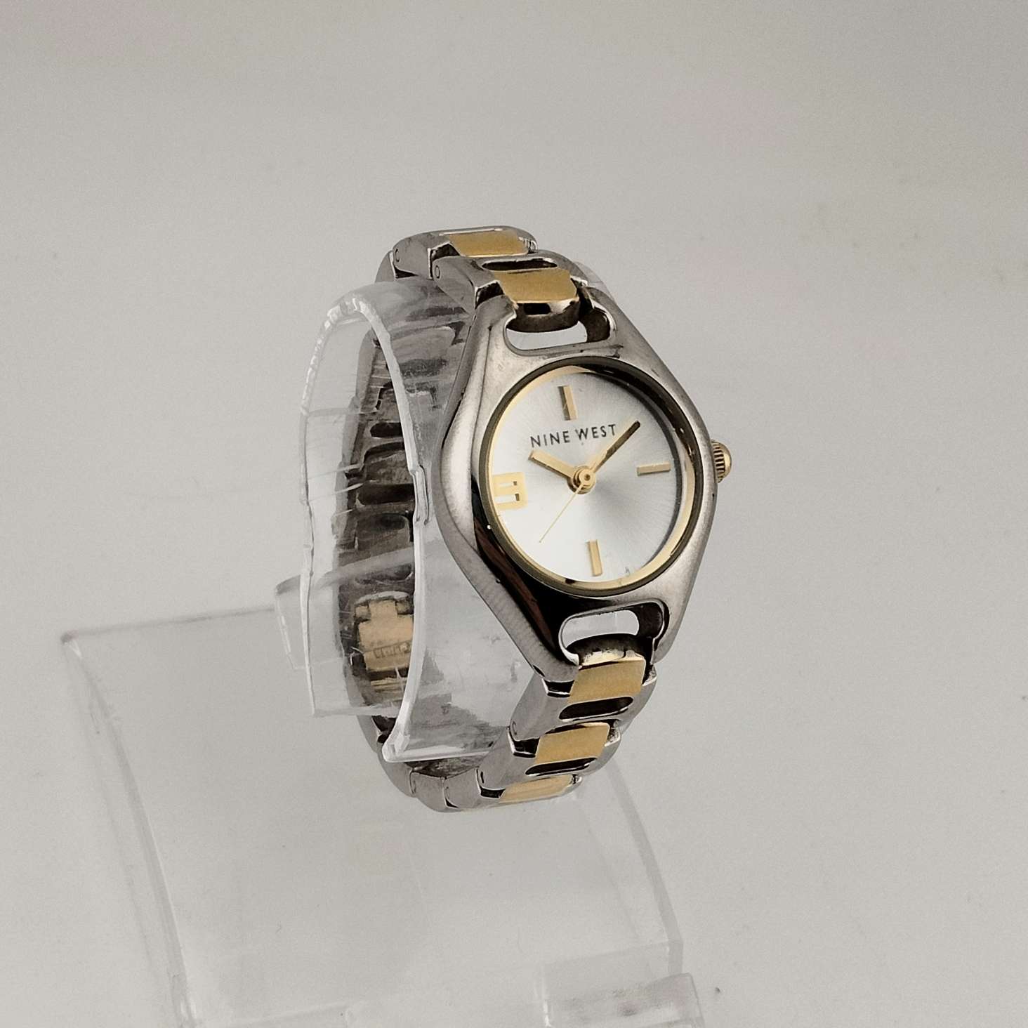 Nine West Women's Mixed Metal Tone Watch, Minimal Circular Dial, Link Strap