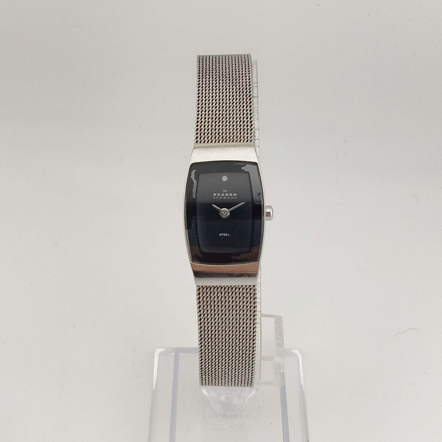 Skagen Stainless Steel Unisex Watch, Elongated Black Minimal Dial, Adjustable Mesh Strap 1