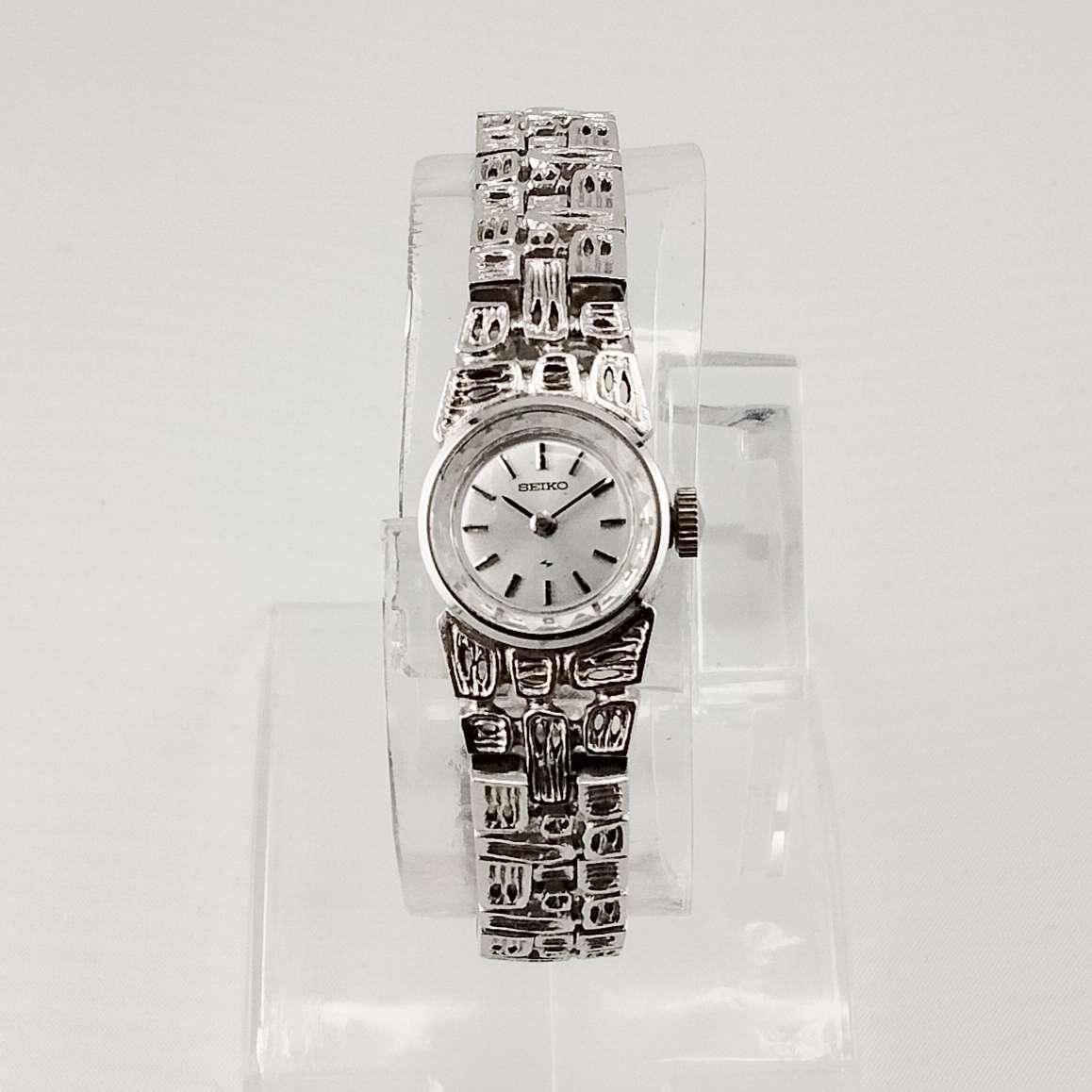 Seiko Quartz Petite Watch, Silver Tone, Unique Bracelet Strap