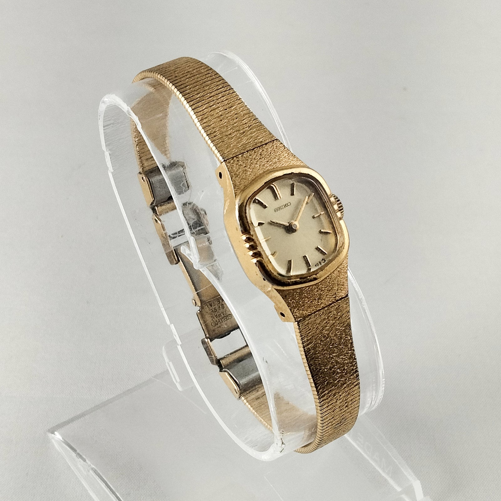 Seiko Women's All Gold Tone Watch, Bezel Details, Raised Hour Markers