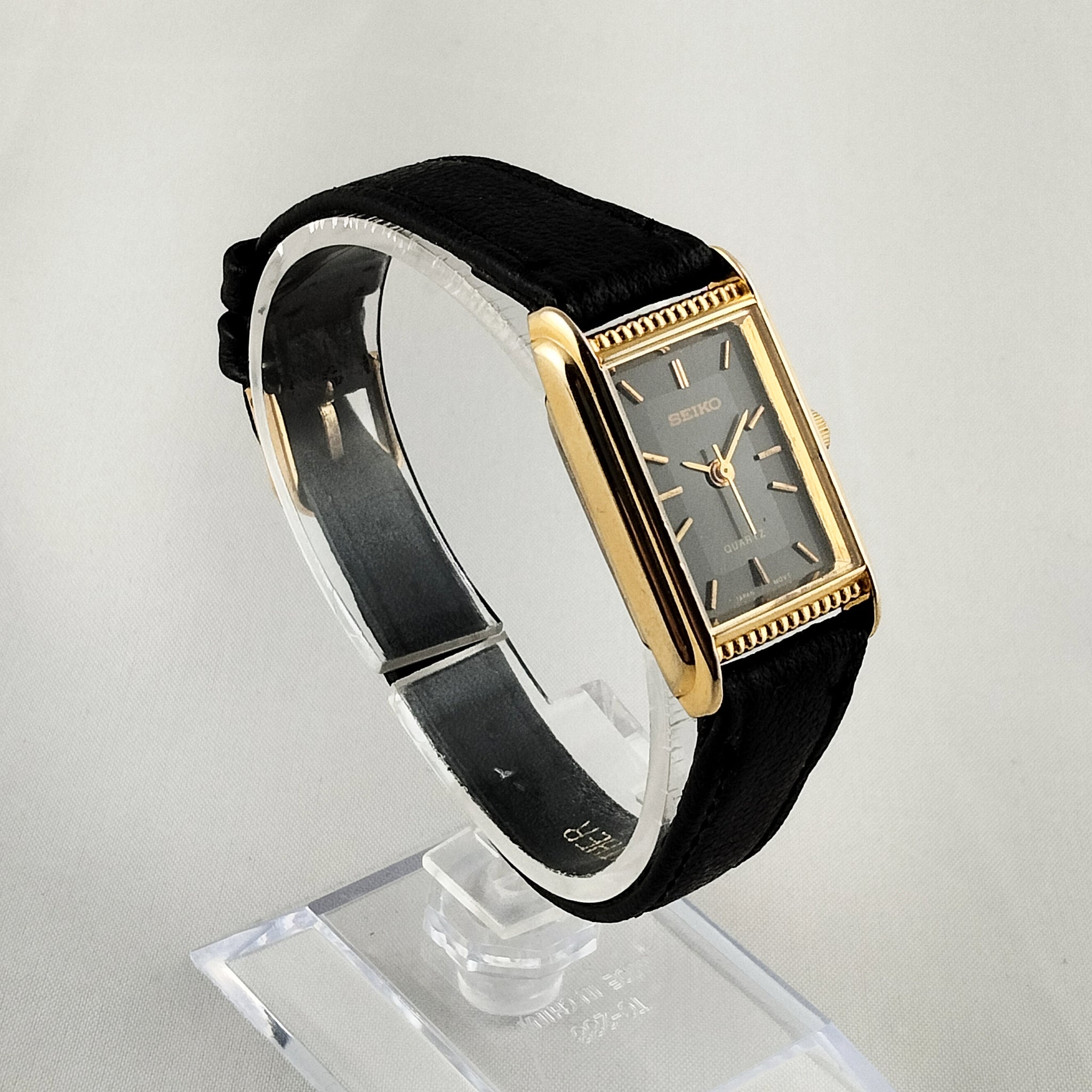 Seiko watch women's black leather strap discount