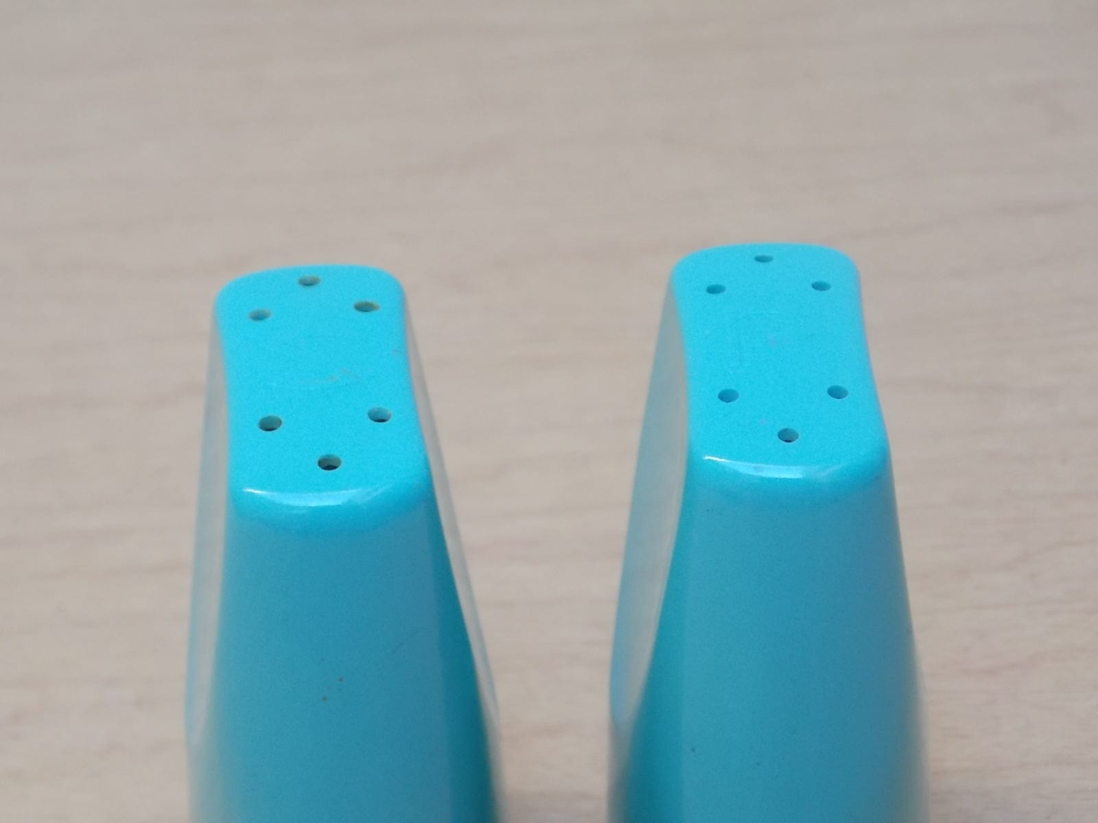 I Like Mike's Mid Century Modern Accessories Aqua Blue Teal Vintage Modern Salt & Pepper Shakers