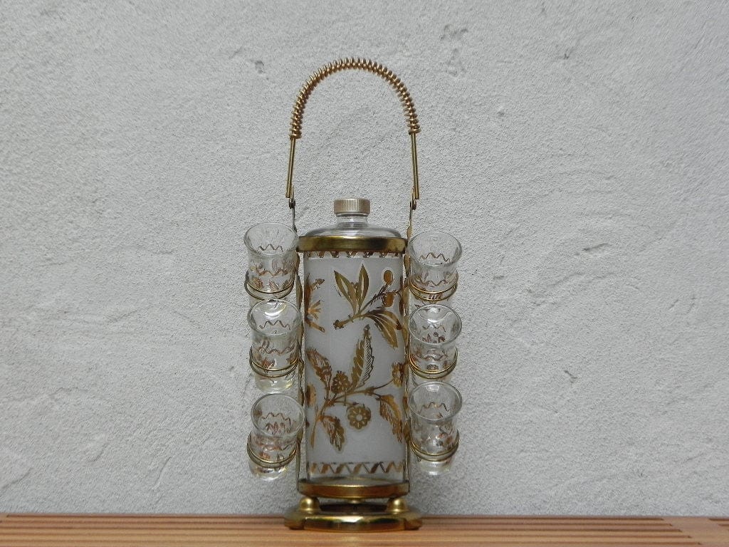 I Like Mike's Mid Century Modern Accessories Glass Liquor Bottle and Cordial Glasses, Carrying Case