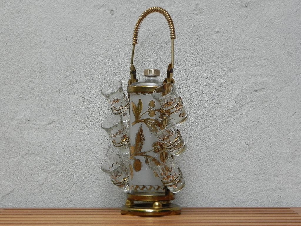 I Like Mike's Mid Century Modern Accessories Glass Liquor Bottle and Cordial Glasses, Carrying Case