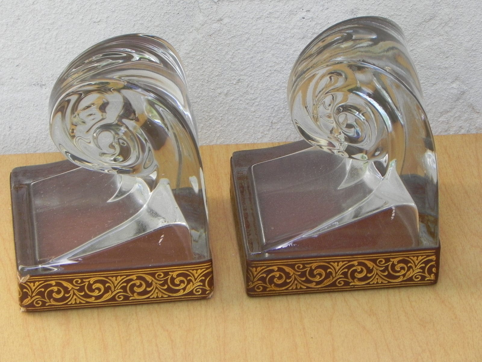 I Like Mike's Mid-Century Modern Accessories Glass Scroll Bookends With Good Embossed Leather Trim