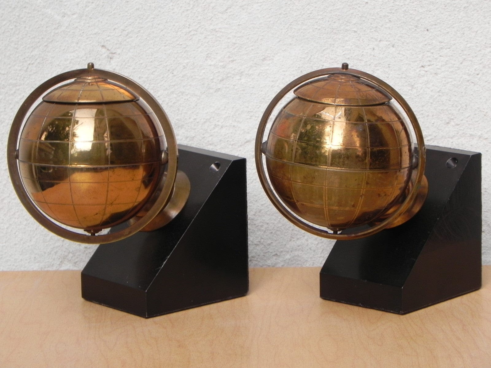 I Like Mike's Mid-Century Modern Accessories Globe Metal Bookends with Tobacco Holder Compartments
