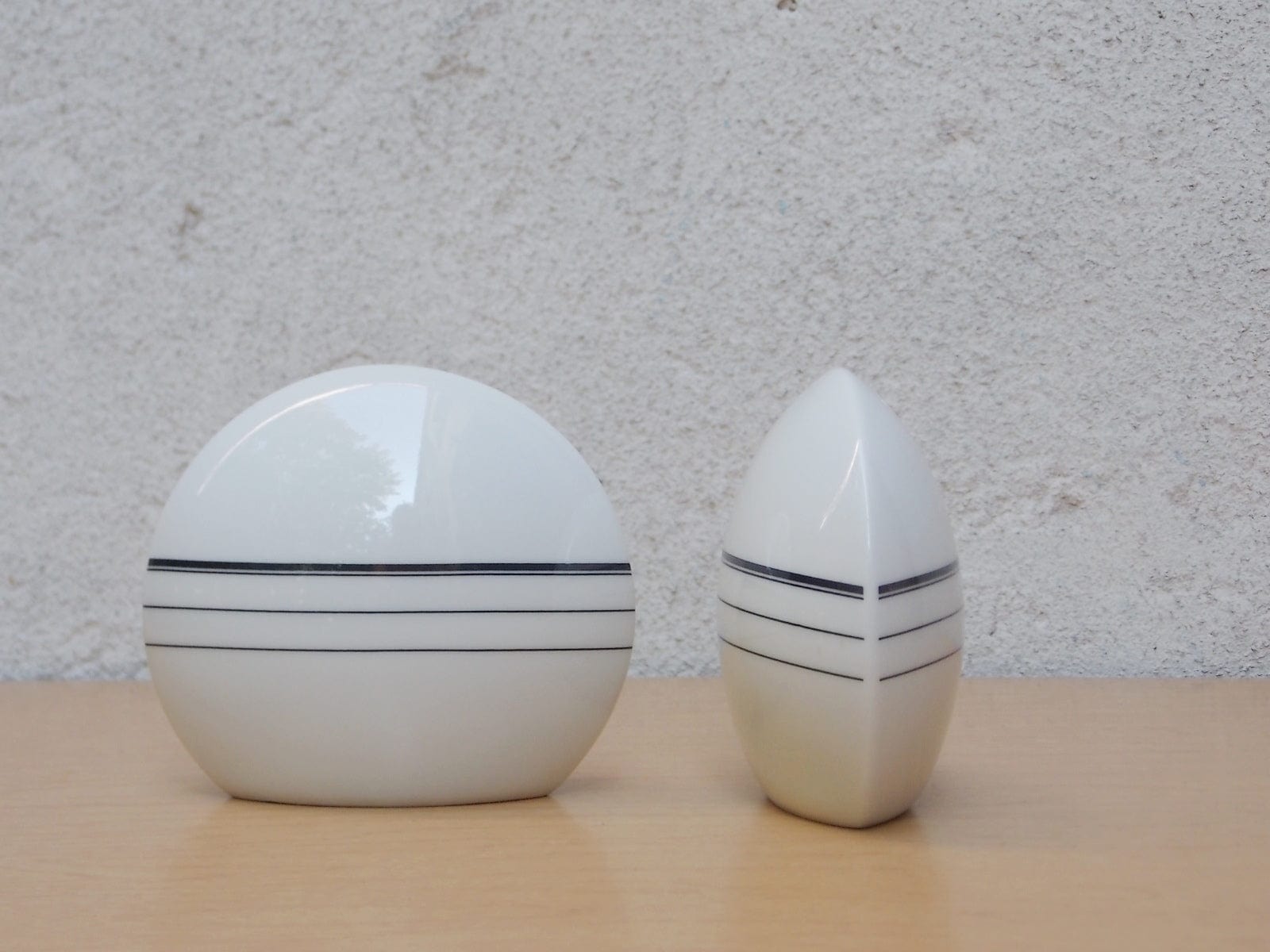 I Like Mike's Mid Century Modern Accessories Mid Century Modern Round White Ceramic Salt & Pepper Shakers Set