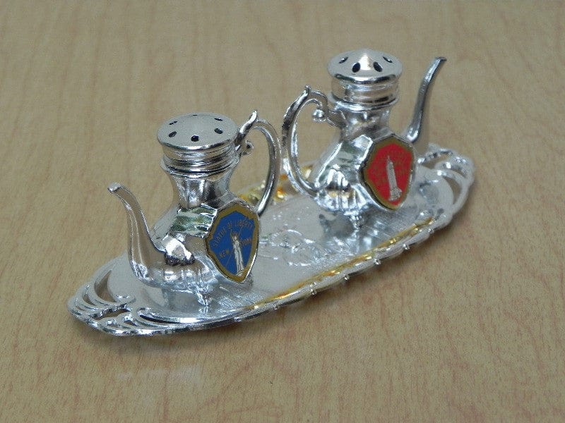 I Like Mike's Mid Century Modern Accessories NY Souvenir Vintage Salt & Pepper Set - Silvertone Metal with Blue & Red