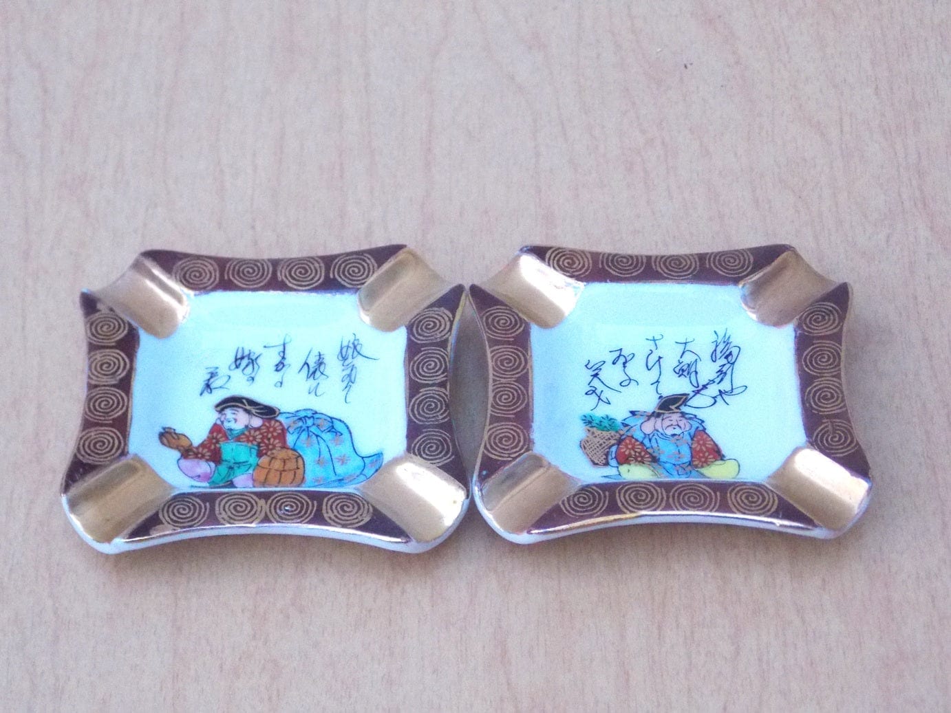 I Like Mike's Mid Century Modern Accessories Pair Small Gold Hand Painted Vintage Japanese Ashtrays