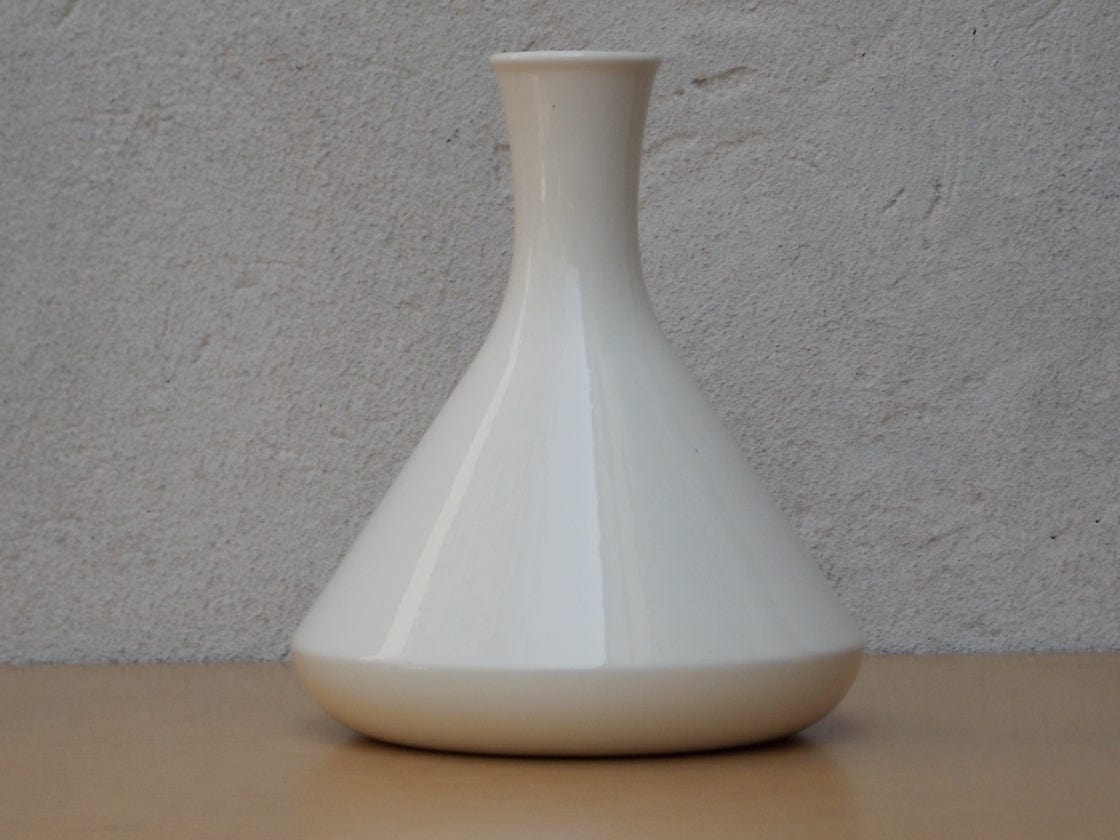 I Like Mike's Mid Century Modern Accessories White Ceramic Flask-Shaped 1950s Vase with Blue & Pink Flowers