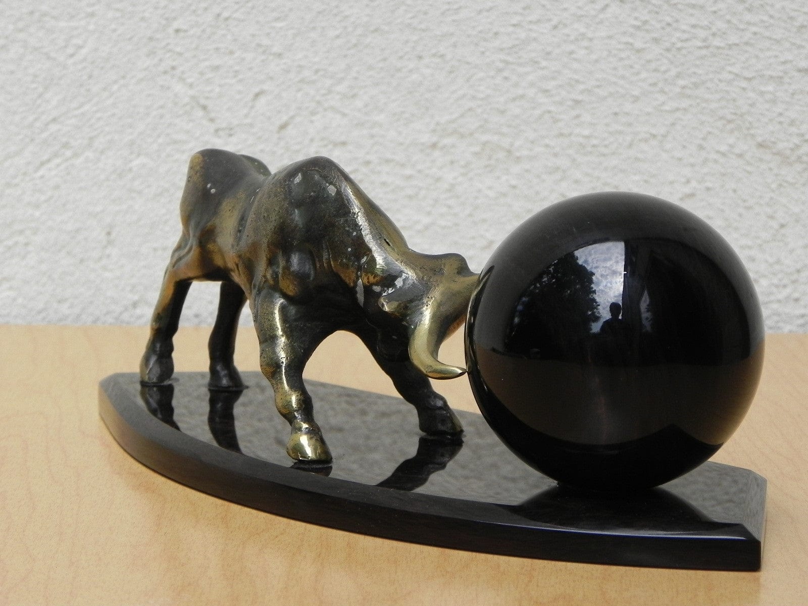 I Like Mike's Mid Century Modern Clock Brass Bull Pushing Black Marble Ball Desk Clock Sculpture