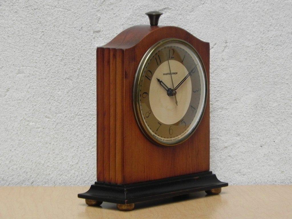 I Like Mike's Mid Century Modern Clock Masterchron 1940s Wood Mantel Clock by Hammond