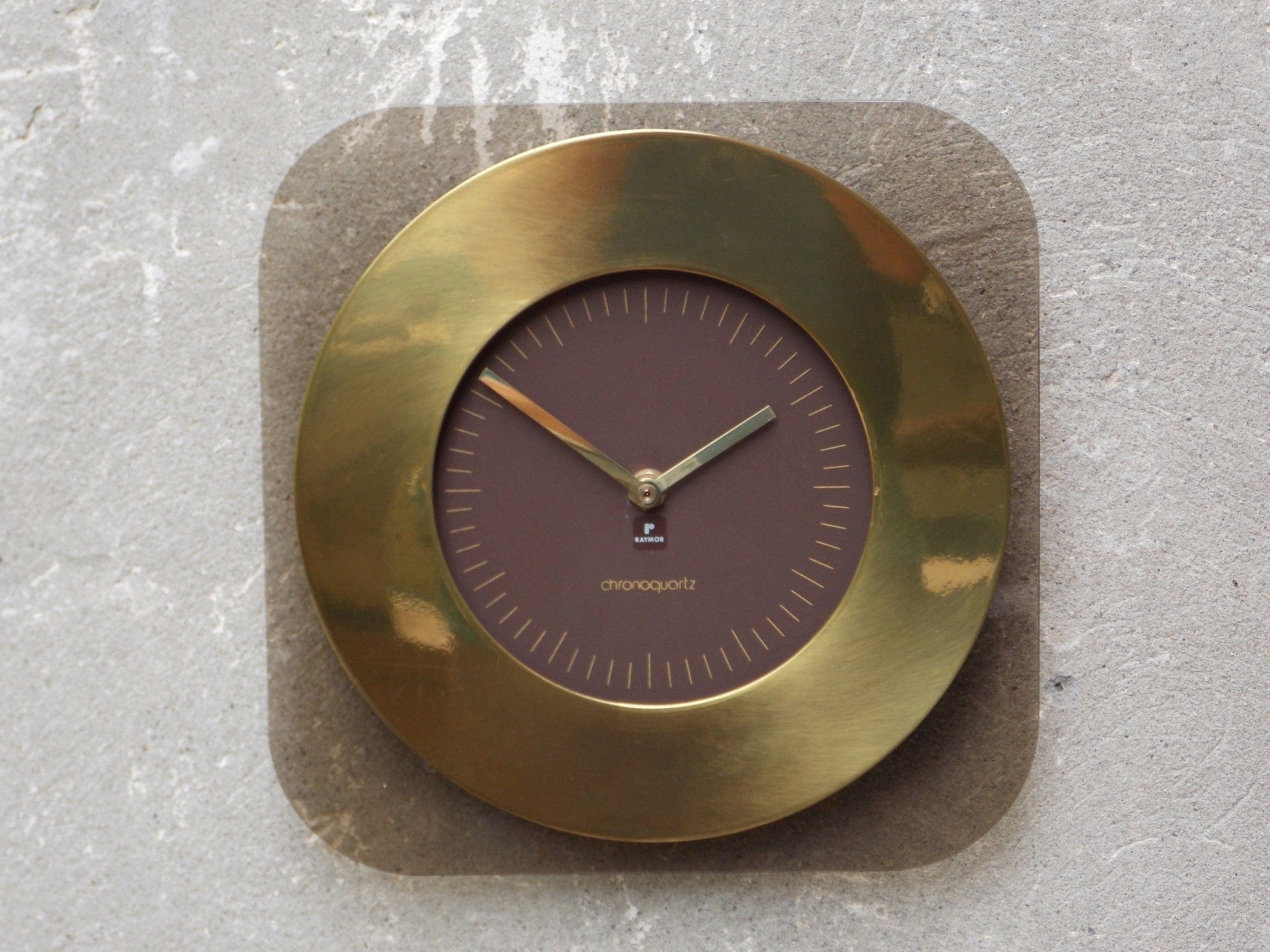 I Like Mike's Mid-Century Modern Clock Raymor Lucite & Brass Wall Clock Chronoquartz