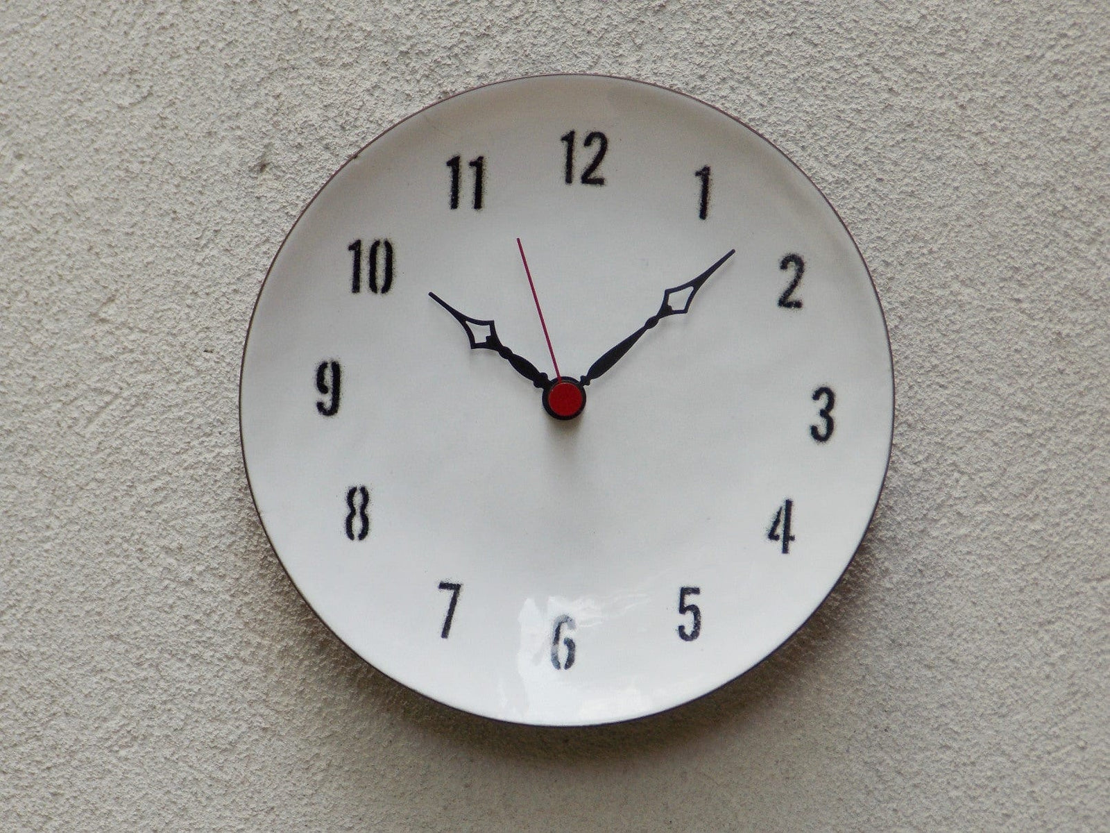 I Like Mike's Mid Century Modern Clock Round Bovano Black & White Enameled Plate Clock, Quartz