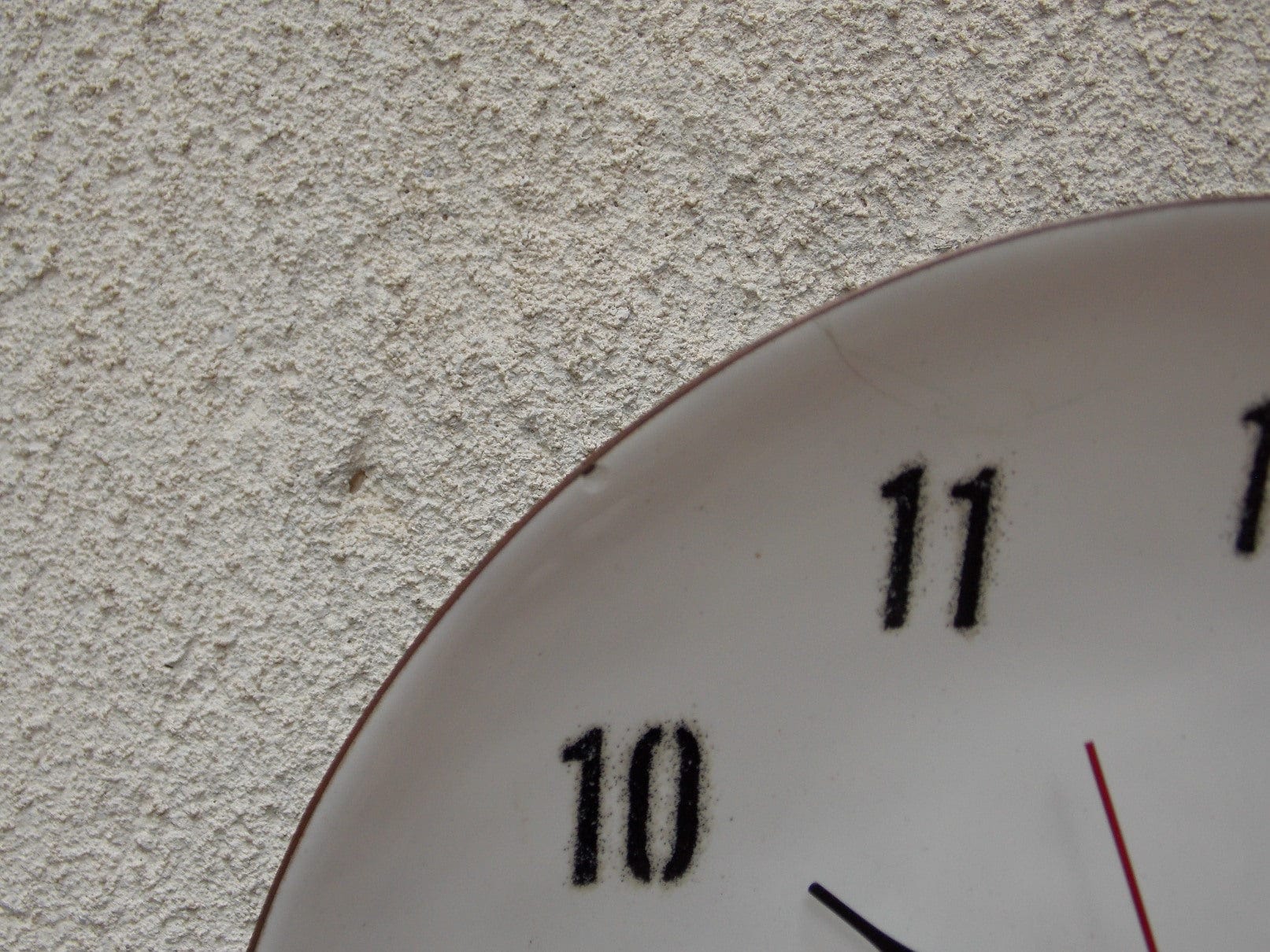 I Like Mike's Mid Century Modern Clock Round Bovano Black & White Enameled Plate Clock, Quartz