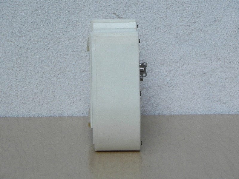 I Like Mike's Mid Century Modern Clock Selfix White Bakelite Wind-Up Mantel Alarm Clock