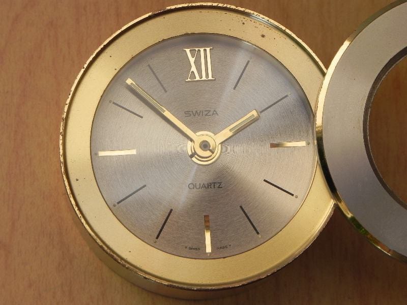 I Like Mike's Mid-Century Modern Clock Swiza Ike Silver Dollar Coin Desk Alarm Clock