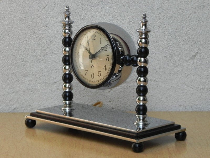 I Like Mike's Mid Century Modern Clock Very Heavy Art Deco Chrome Electric Mantel Clock