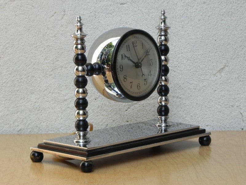 I Like Mike's Mid Century Modern Clock Very Heavy Art Deco Chrome Electric Mantel Clock