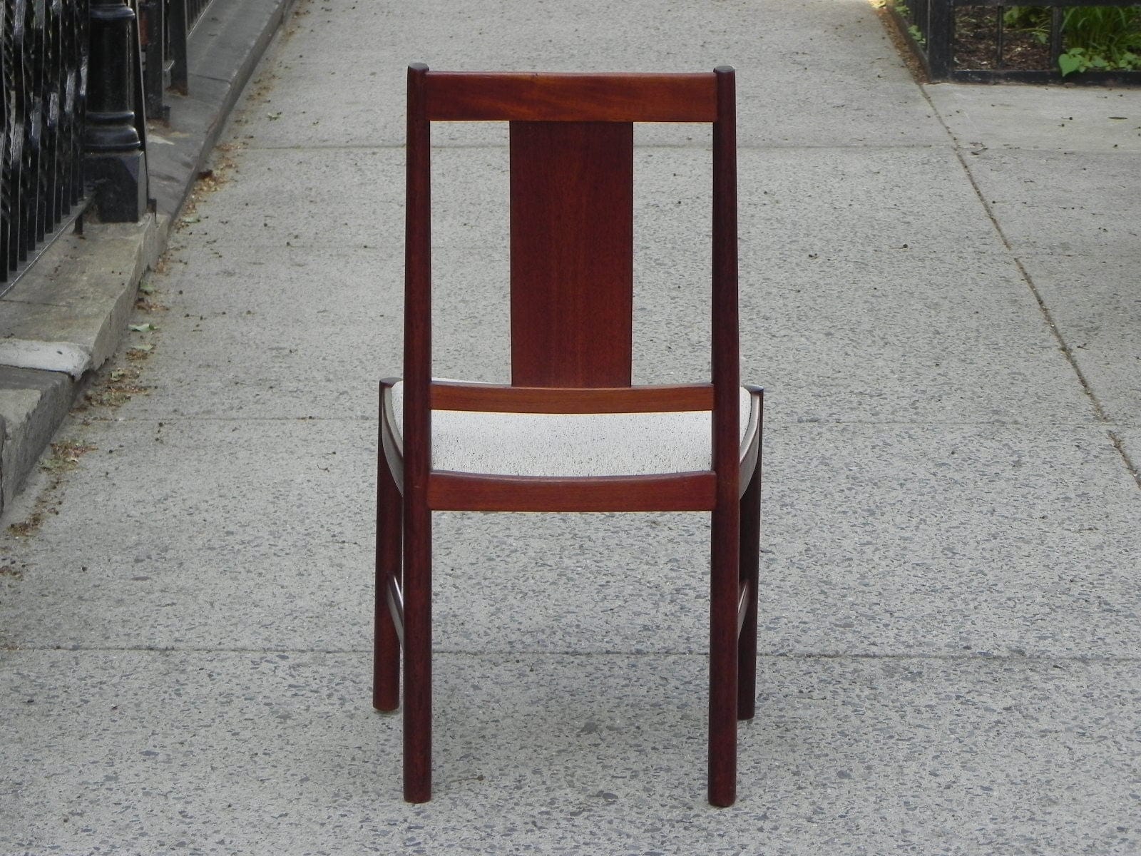 I Like Mike's Mid-Century Modern Furniture DANISH MODERN TEAK DINING SET, 100% RESTORED, 2 LEAVES & 4 REUPHOLSTERED CHAIRS