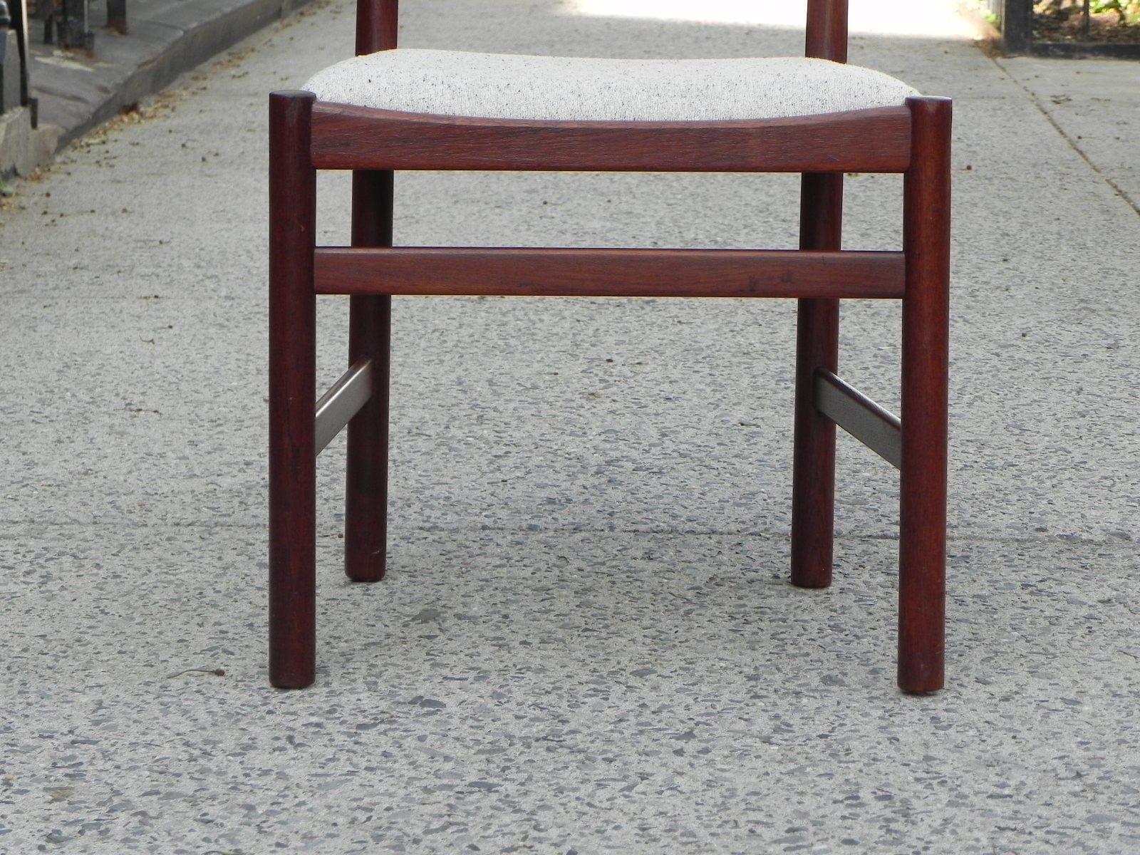 I Like Mike's Mid-Century Modern Furniture DANISH MODERN TEAK DINING SET, 100% RESTORED, 2 LEAVES & 4 REUPHOLSTERED CHAIRS