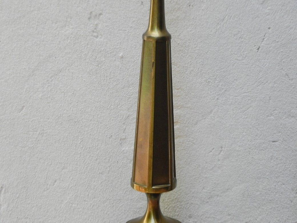 I Like Mike's Mid Century Modern lighting Pair Cast Brass Elegant Modern Obelisk Table Lamps, Late 1970s