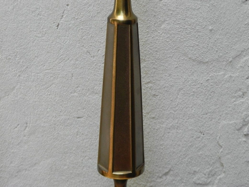 I Like Mike's Mid Century Modern lighting Pair Cast Brass Elegant Modern Obelisk Table Lamps, Late 1970s