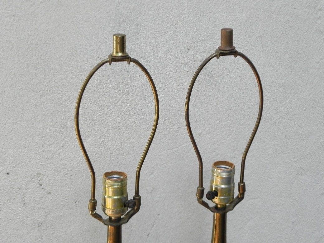I Like Mike's Mid Century Modern lighting Pair Cast Brass Elegant Modern Obelisk Table Lamps, Late 1970s