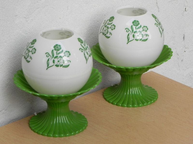 I Like Mike's Mid-Century Modern lighting Pair Green & White Globe Floral Dresser Lamps