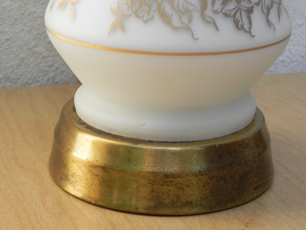 I Like Mike's Mid Century Modern lighting Pair Small White Glass Lamps with Gold Roses. Light Up Bases, Circa 1960
