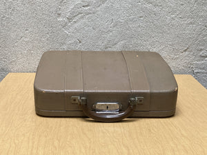I Like Mike's Mid Century Modern typewriter Gossen Tippa Vintage Portable Typewriter in Case