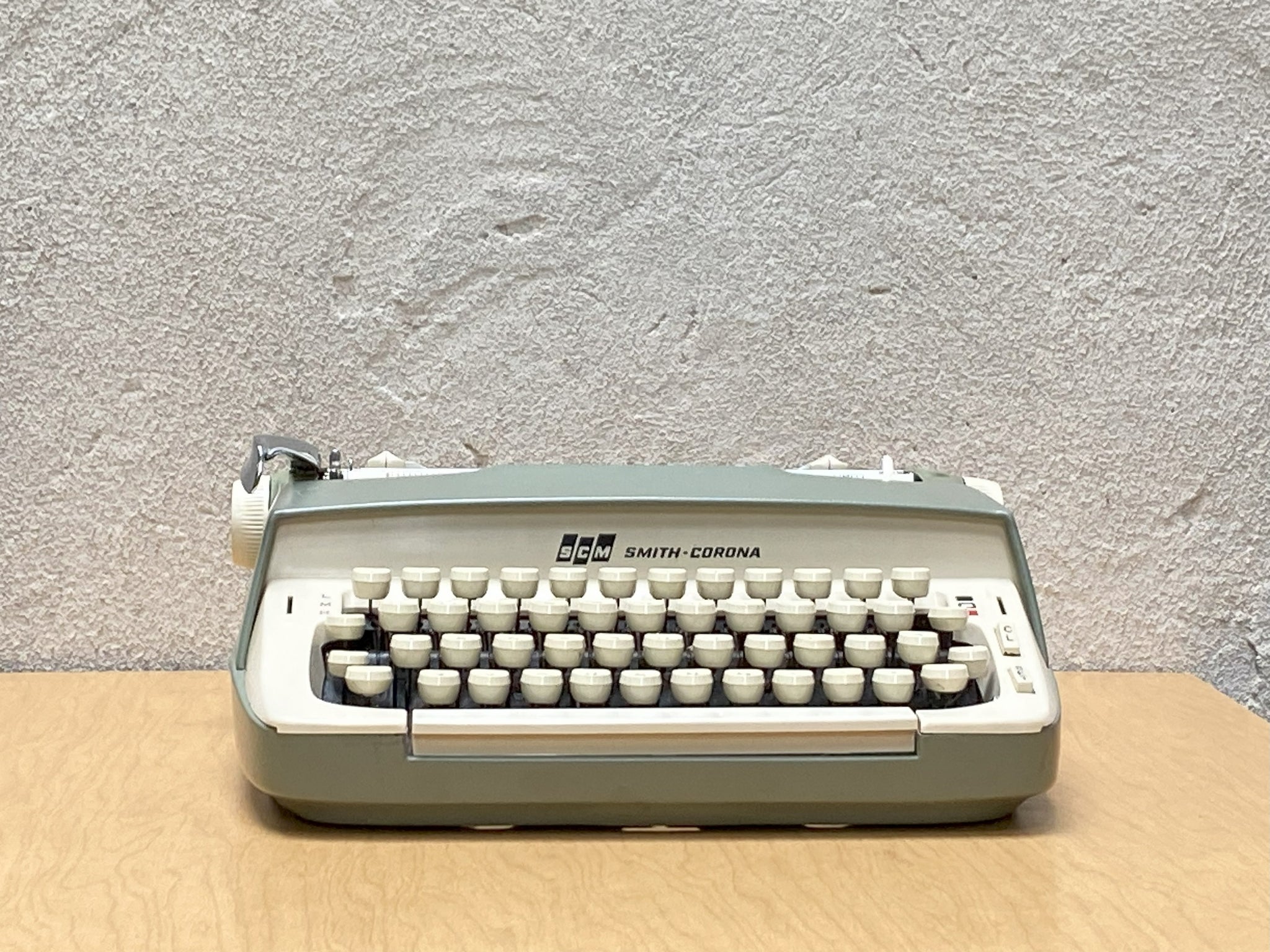Smith Corona SCM Galaxie Manual Portable Typewriter, Olive Green