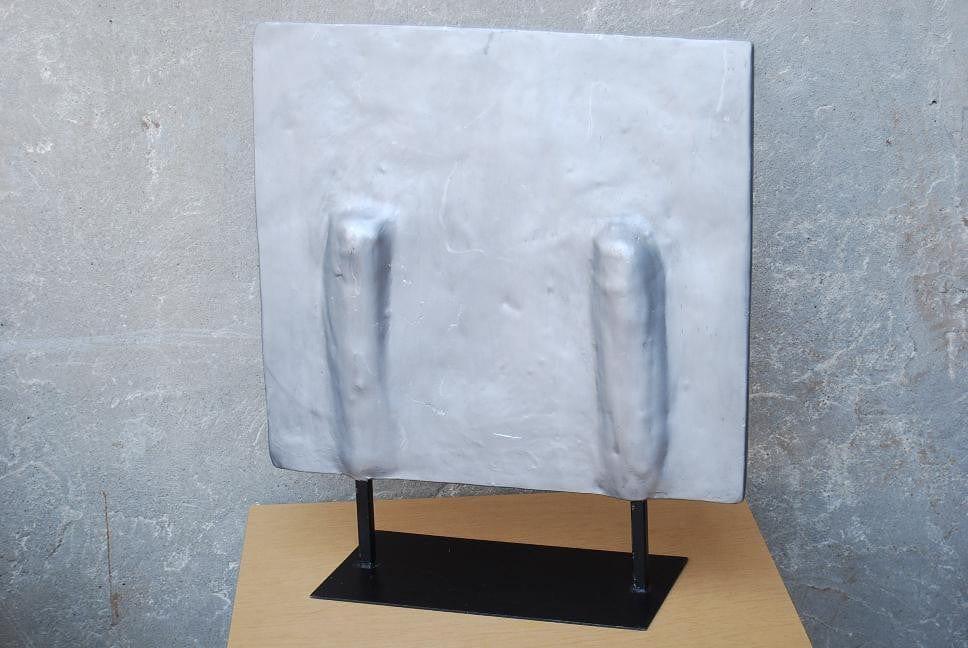 I Like Mike's Mid-Century Modern Wall Decor & Art Modern Picasso-like Grey Flat Ceramic Table Sculpture of Man & Woman