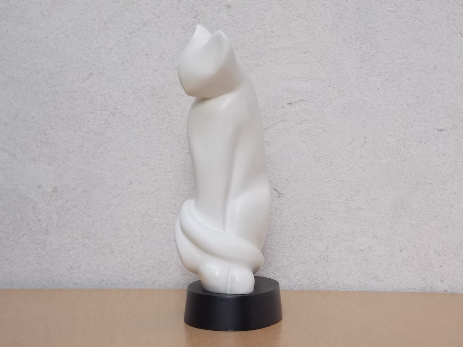 I Like Mike's Mid Century Modern Wall Decor & Art White Stone Modern Cat Table Sculpture by Li Ching